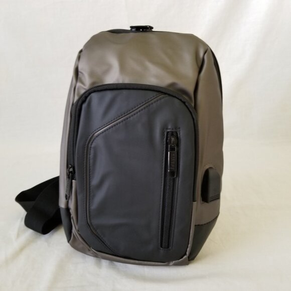 NEW! Water-Resistant Crossbody/Shoulder Bag w/USB Cord & Port and Padded Back - Picture 5 of 15